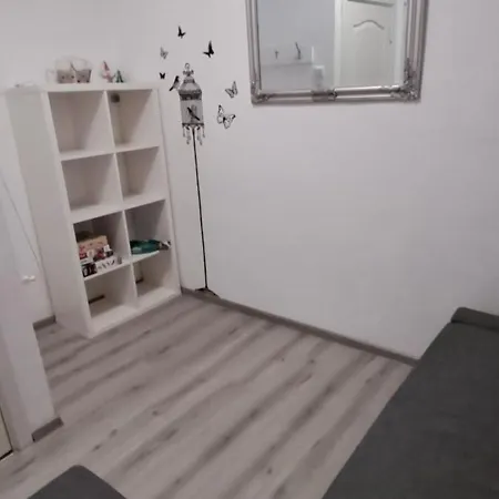 Silver House 瓦爾納